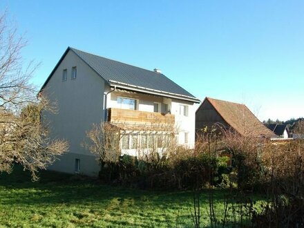 2-Familienhaus mit Scheune, Carport und großem Garten in Würzberg zu verkaufen!