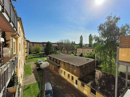 NEU! TOP 2 RAUM WOHNUNG MIT BALKON