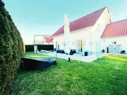 TOP gepflegtes Einfamilienhaus in Ochsenhausen mit Pool und Sauna!! Endenergieverbrauch B