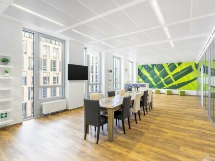 All-inclusive-Zugang zu Coworking-Bereiche in Regus Altezza