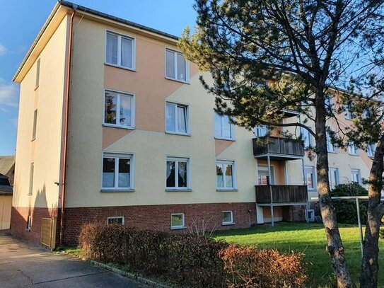 helle geräumige 2 Raum Wohnung mit Südbalkon