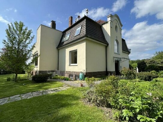 Repräsentative Villa auf parkähnlichem Grundstück in Fuldatal-Ihringshausen