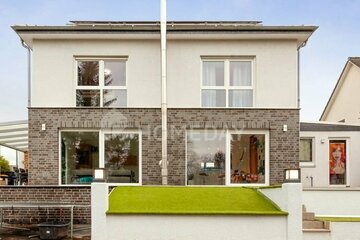 Hochwertiges EFH mit PV-Anlage, Garage, Garten, Terrasse, Kamin und Klimaanlage