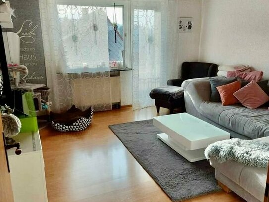 Helle 3-Zimmer-Wohnung mit Balkon und Garten