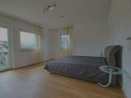 Exklusive, geräumige 2-Zimmer-Wohnung mit Balkon und EBK in Charlottenburg (Charlottenburg), Berlin