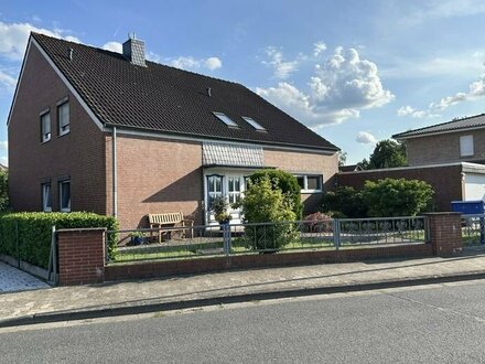 Kleinburgwedel: 2-Familienhaus mit Traumgarten und Garage