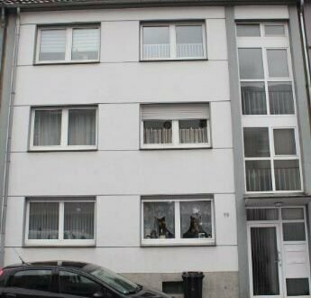 + + ansprechender Grundriss + + taghelle Räume + + EBK + + Balkon + + Garten + +