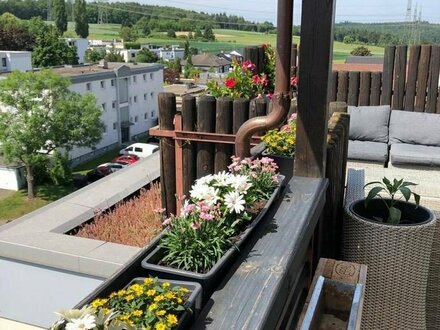 Stilvolle 3 Zimmer-Penthouse-Wohnung mit Balkon in Deizisau