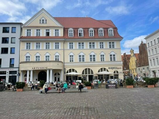 Repräsentative Büro- oder Praxisfläche am Marktplatz - provisionsfrei