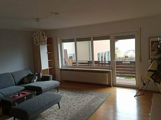 Großzügige 4-Zimmer-Wohnung mit Südbalkon