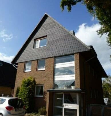 Einziehen und Wohlfühlen !! Top-gepflegte und moderne 3 Zimmer Wohnung mit Balkon in Norderstedt-Harksheide zu vermiete…
