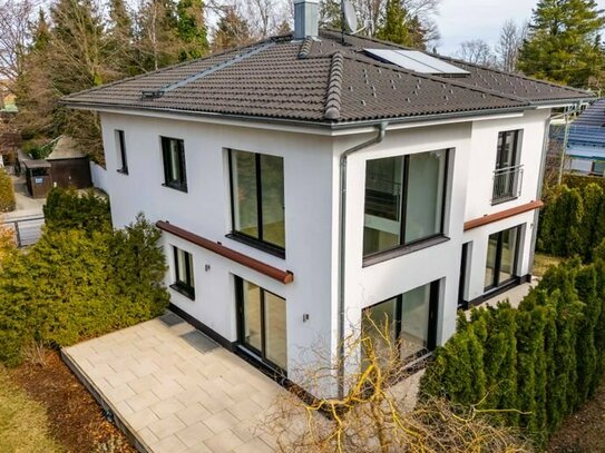 Großzügiges Einfamilienhaus mit luxuriöser Innenausstattung in München Waldtrudering
