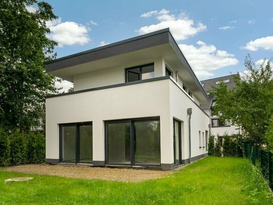 Exklusives 5-Zimmer-Einfamilienhaus mit modernem KFW 40 Standard in ruhiger Kölner Wohngegend