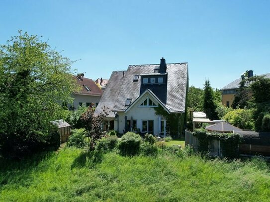 FÜR FAMILIEN - Tolles HAUS mitten in der CITY, ruhig und im GRÜNEN !