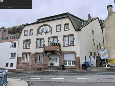 Hochgelegenes vollvermietetes 3-Familienhaus im Zentrum von Kyllburg