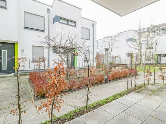 Moderne 2-Zi.-Wohnung mit Terrasse, EBK und Gäste-WC!