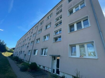 Sichere Kapitalanlage - Top sanierte 1-Raum-Wohnung mit Balkon & Stellplatz zu verkaufen