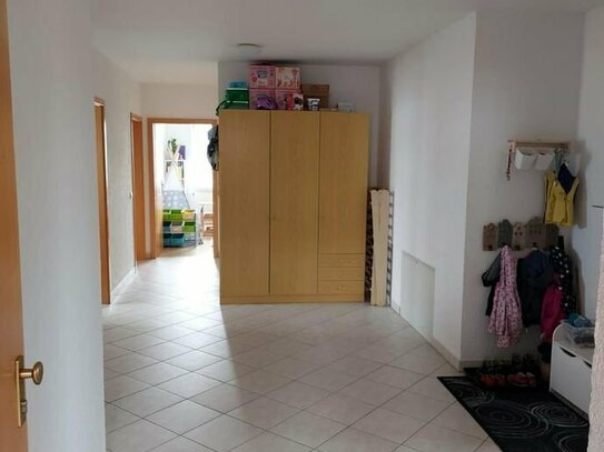 Schöne helle 4,5 Zimmer Wohnung