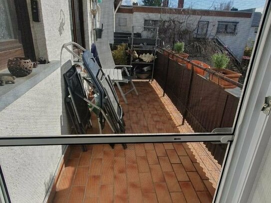 PREISREDUZIERUNG! - Freundliche Maisonette Wohnung mit Balkon, Garage und Nebenraum