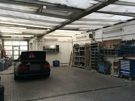 Bockenheim: Lackier- / Werkstattraum im Hinterhof zu vermieten (derzeit Kfz-Nutzung)