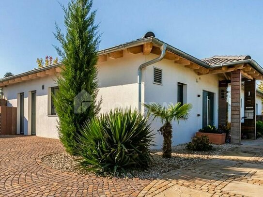 Moderner Bungalow mit toller Ausstattung und großem Garten in Walzbachtal