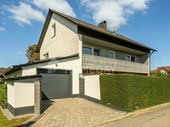 Idyllisches Zweifamilienhaus mit Traumterrasse und gepflegtem Garten - Perfektes Wohndomizil