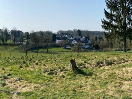 Baubeginn im Frühsommer möglich! Baugrundstück in grüner Lage, in Kürten-Spitze!