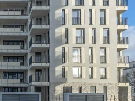 Für´s Familienleben: 4-Zimmer-Wohnung mit zwei Bädern und Balkon im grünen Schönefeld