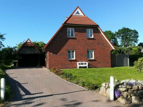 Schönes Einfamilienhaus in ruhiger Lage