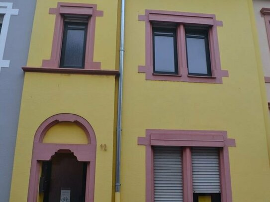 Einfamilienhaus mit drei Apartments in Trier Süd