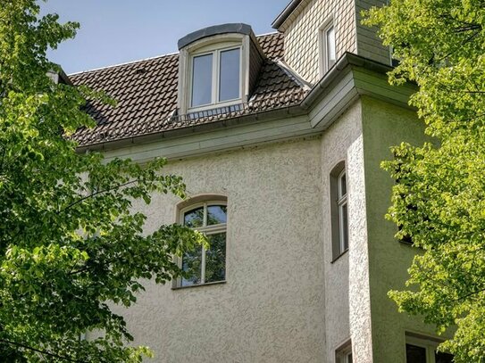 Chance: Vermietete 2-Zimmer-Altbau-Wohnung in Alt-Tegel - nahe U-Bahn und See