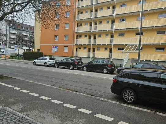 Kapitalanlage - 3 X 2 DG- Terrasse Wohnung- Einzeilverkauf Möglich ! - München- Mittersendling -