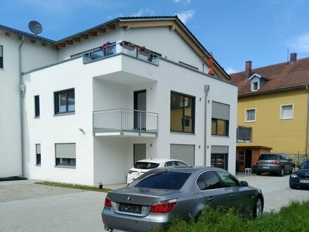 Sehr gepflegt und modern! 3-Zimmer-Wohnung mit Balkon und Stellplatz in der Kreisstadt Cham