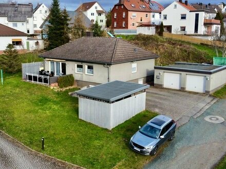 Freistehendes Einfamilienhaus in Feldrandlage mit Blick ins Grüne und ausgebautem Keller