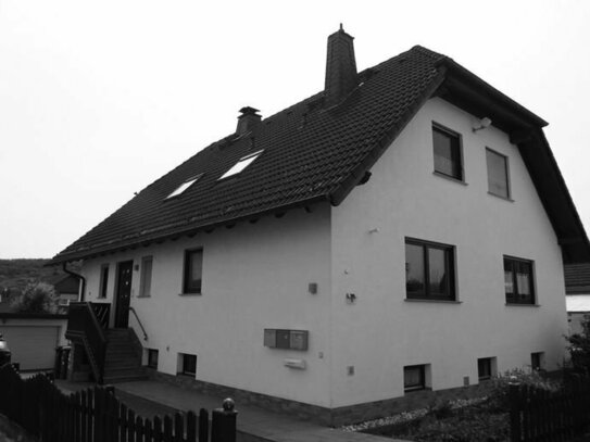 Charmantes, vermietetes Zweifamilienhaus mit Einliegerwohnung in idyllischem Kirchvers!