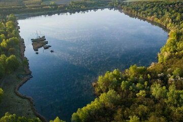 Unberührtes Naturwunder in Ungarn-Privater Badesee mit Wald, Wiese und bebaubarem Grundstück-112 Hektar