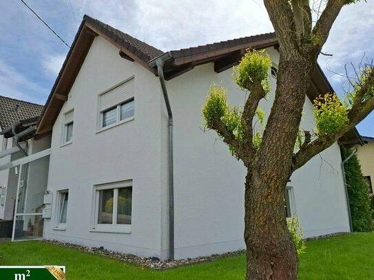 Eigentumswohnung in Doppelhaushälfte re.: Erdgeschoss oder Dachgeschoss mit Terrasse oder mit Balkon