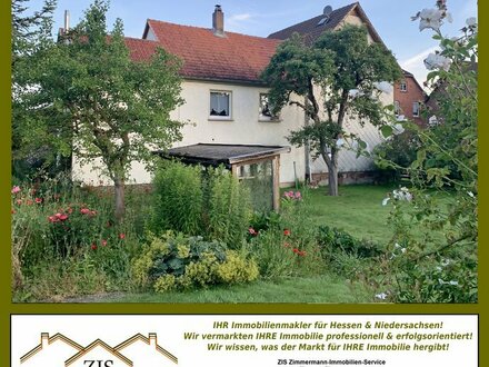 Ideal für Naturliebhaber: Gepflegtes Einfamilienhaus in Uslar (OT) -Wunderschönes Gartengrundstück (1.655 m²) - Feldran…