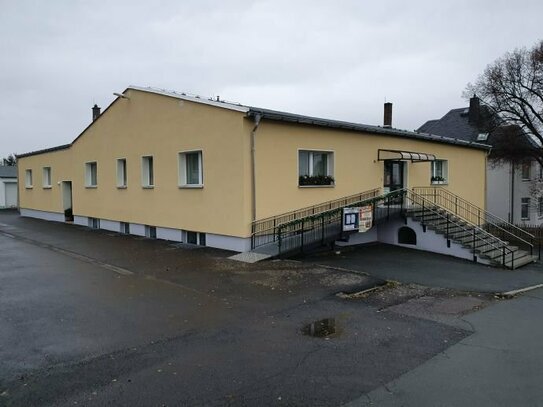 Büro-/Gewerbeflächen in kleinem Gewerbehof