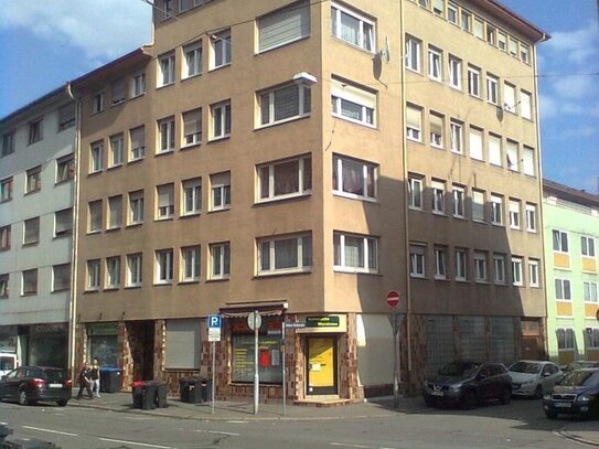 Gute Rendite - 1-ZKB-Altbauwohnung, Pforzheim-SW, 4. OG, Bad mit Wanne, Gastherme, provisionsfrei