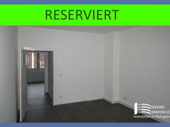 *** RESERVIERT *** Wohn-/Essküche - Komplett renovierte helle 3,5 R.-Wohnung inkl. neuer Einbauküche