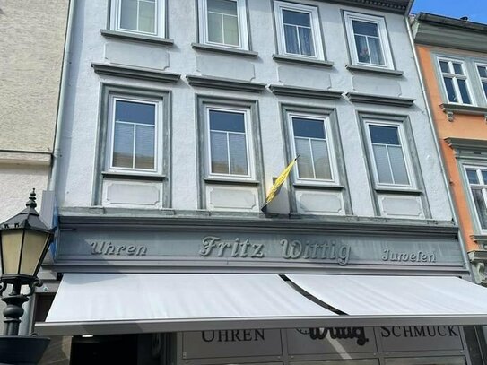 Attraktives Wohn- und Geschäftshaus mit Innenhof in bester Altstadtlage