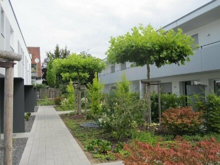 Helle 1-Zi-Wohnung in kleiner Wohnanlage in Erlangen-Bruck