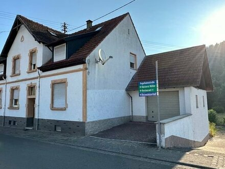 TOP Gelegenheit! Zweifamilienhaus mit großem Garten zu verkaufen