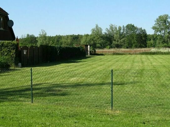 Hier am "Tor" zur Lewitz, voll erschlossenes Baugrundstück