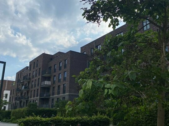 Schöne helle, teilmöblierte Dachgeschoss Wohnung in Hamburg zu vermieten