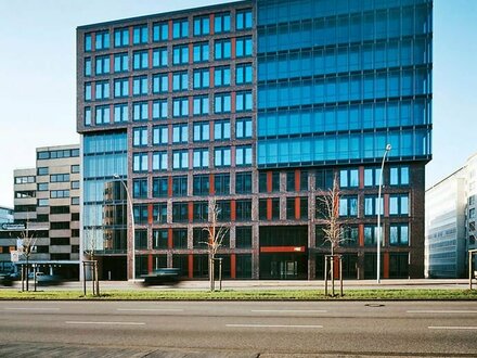 Hamburg-Hammerbrook! Moderne Bürofläche im "H82" mit direkter Fleetlage, frei ab sofort!