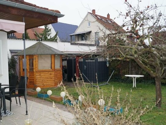 Haus mit Terrasse und eigenem Garten, derzeit vermietet