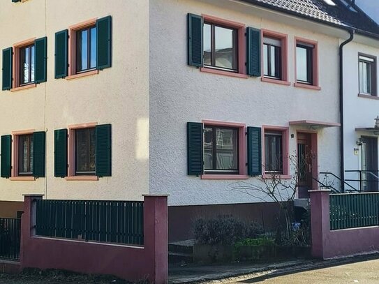 Schönes 8-Zimmer Einfamilienhaus in Weil am Rhein (Friedlingen)