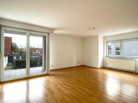 Zweizimmerwohnung mit Balkon und PKW-Stellplatz